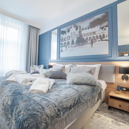 Vinfort Aparthotel Krasków Eksteriør bilde