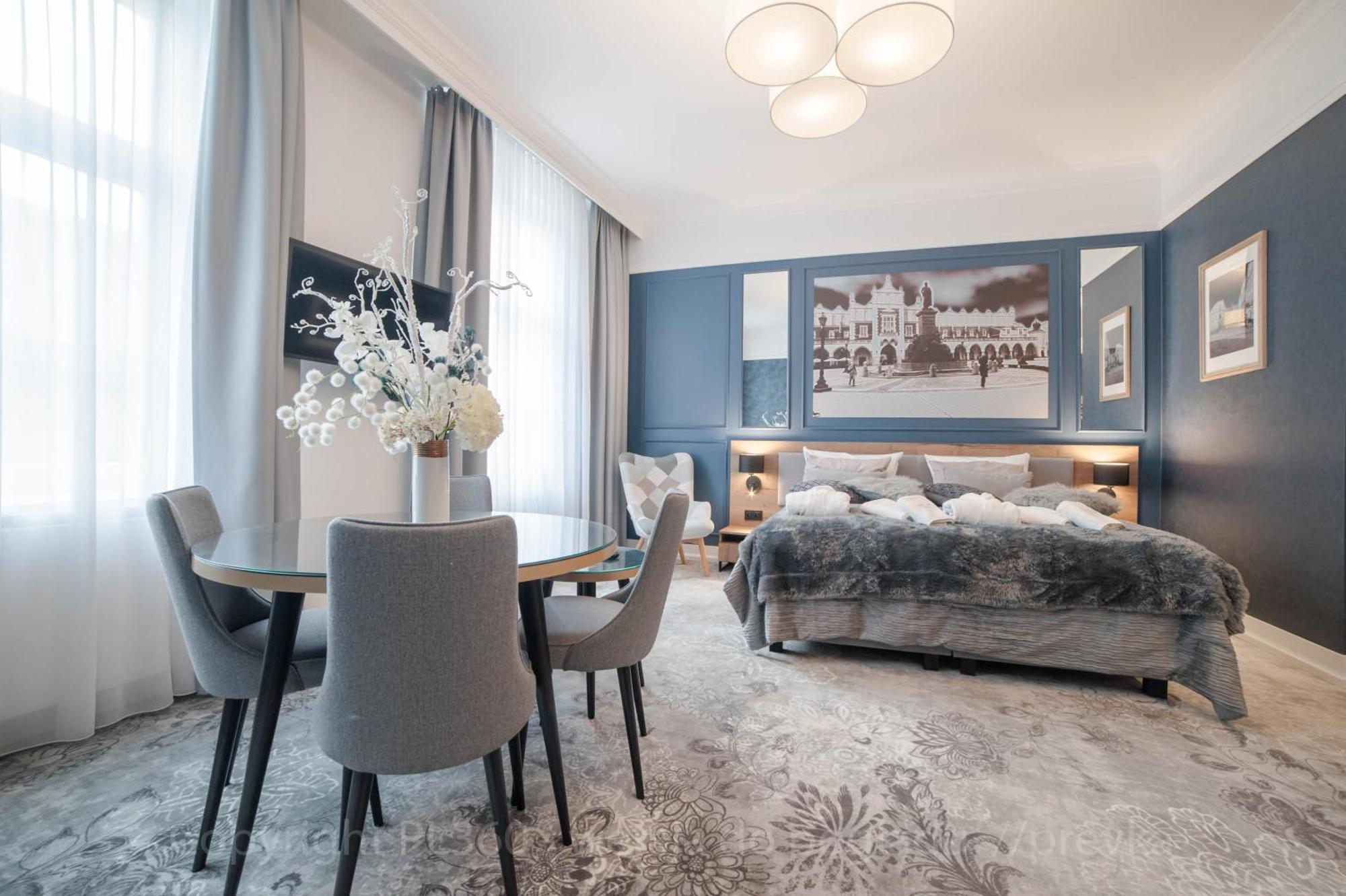 Vinfort Aparthotel Krasków Eksteriør bilde